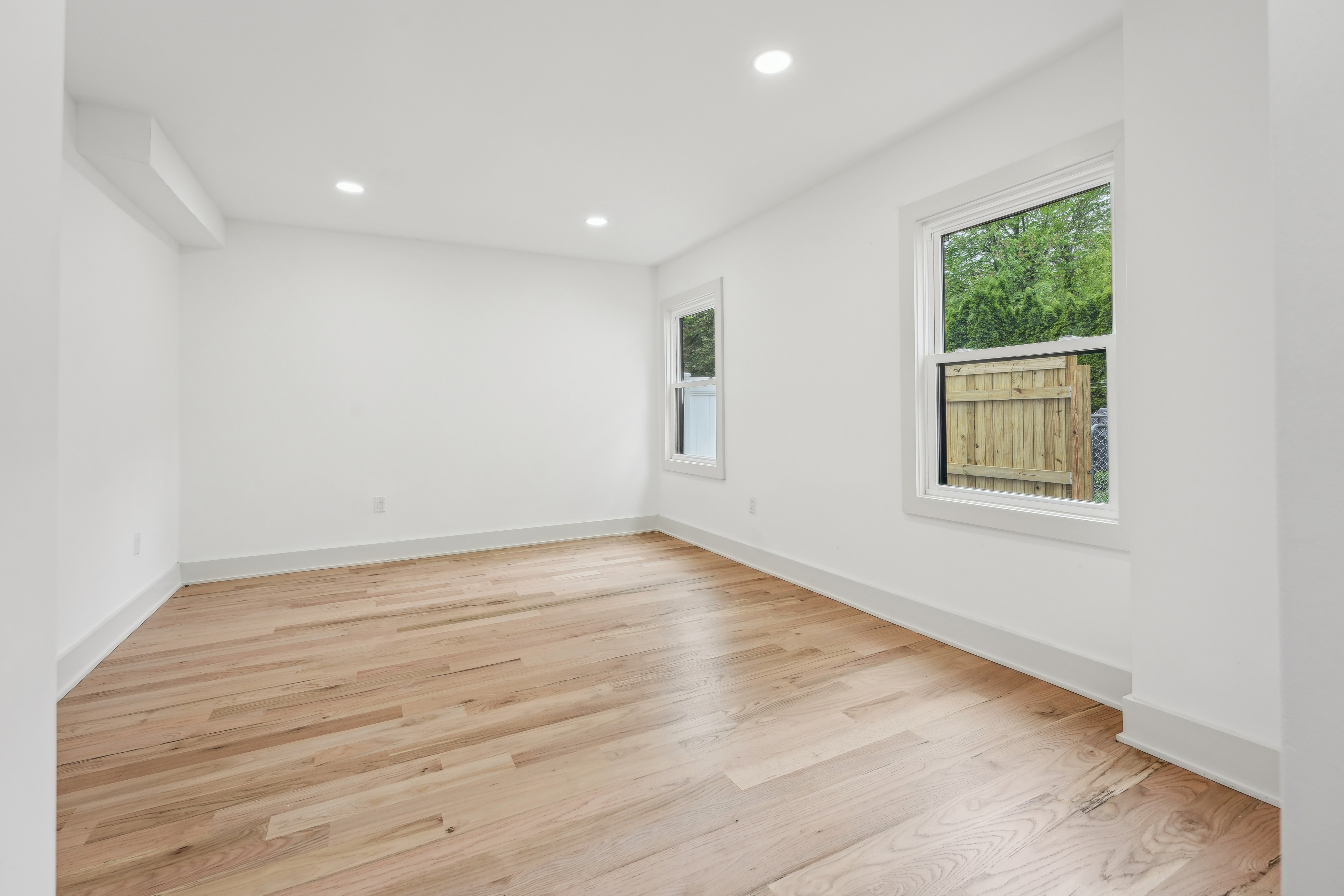 25 Sterling Drive Livingston NJ bedroom photo 5